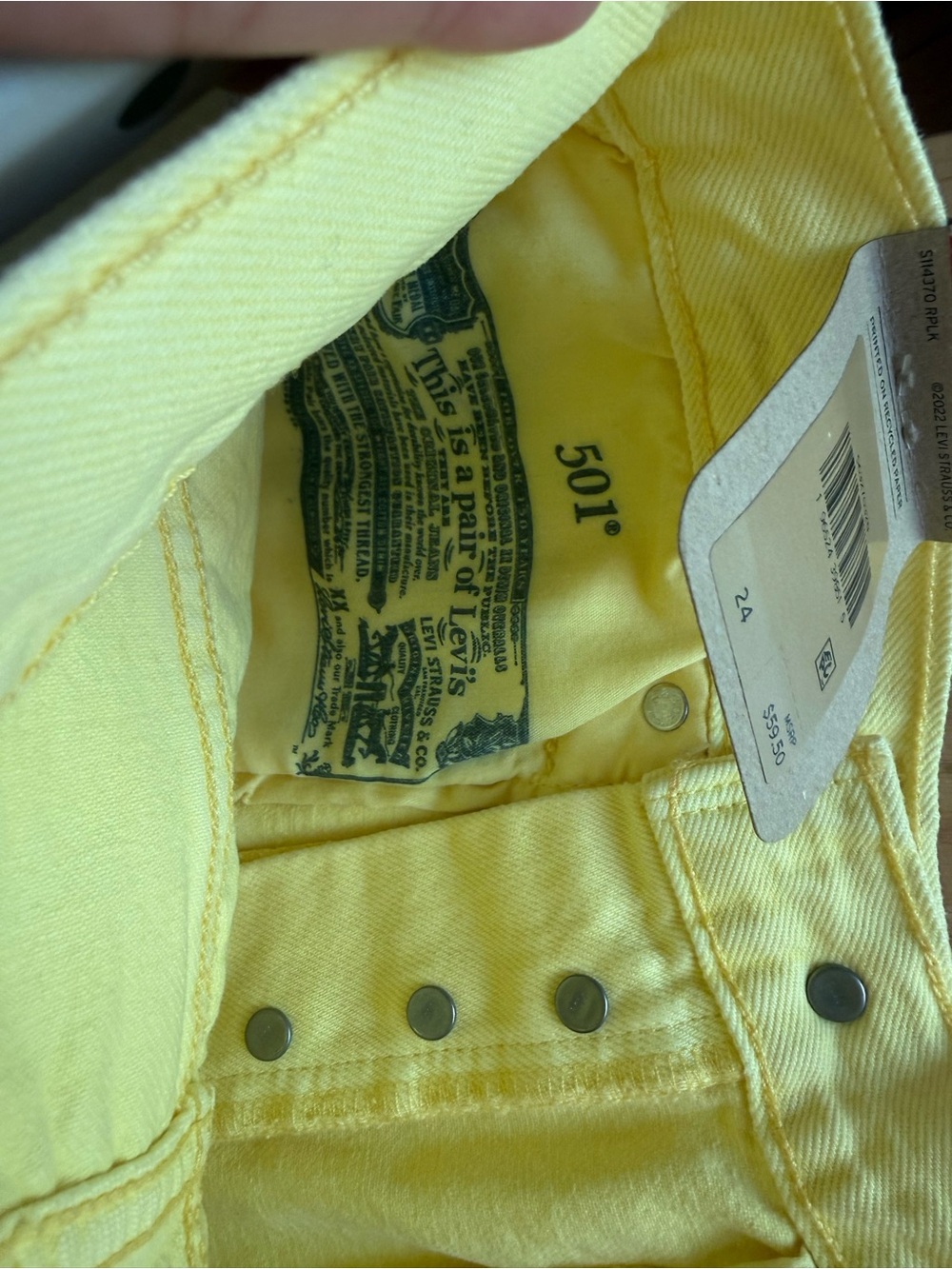 NWT High-rise Levi's 501 yellow Cutoff Denim Shorts size 24 - Picture 2 of 6